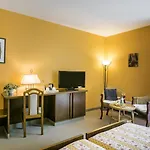 Szálloda Restaurant Le Cigalon 4*